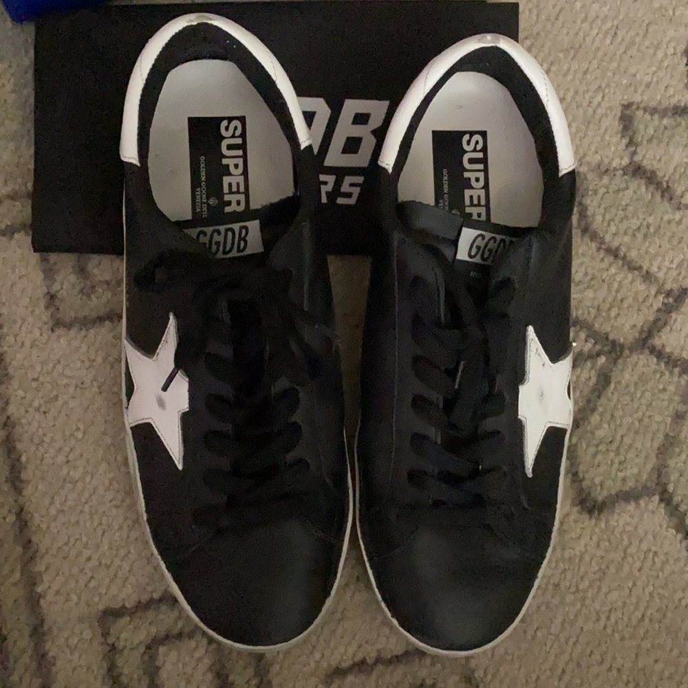 Golden Goose SuperStar 40 black and white